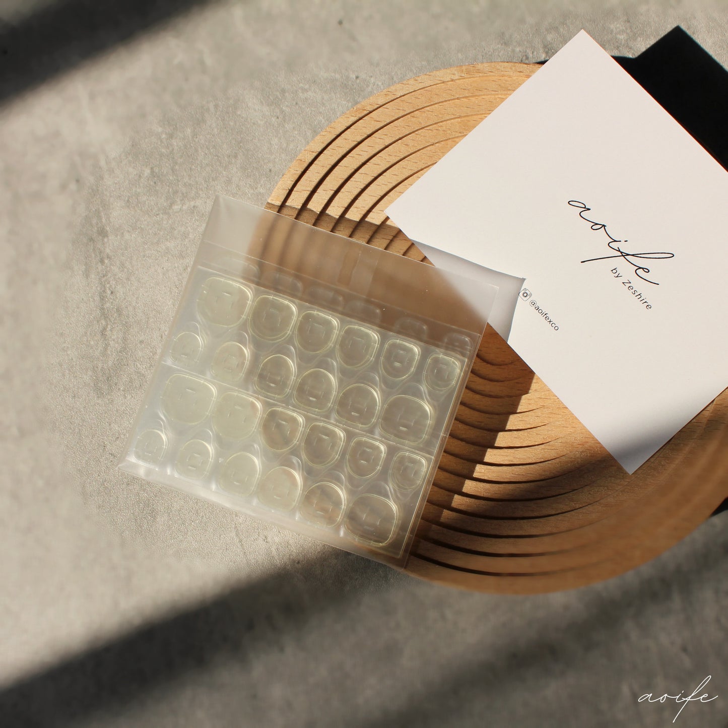 Nail Adhesive Tabs