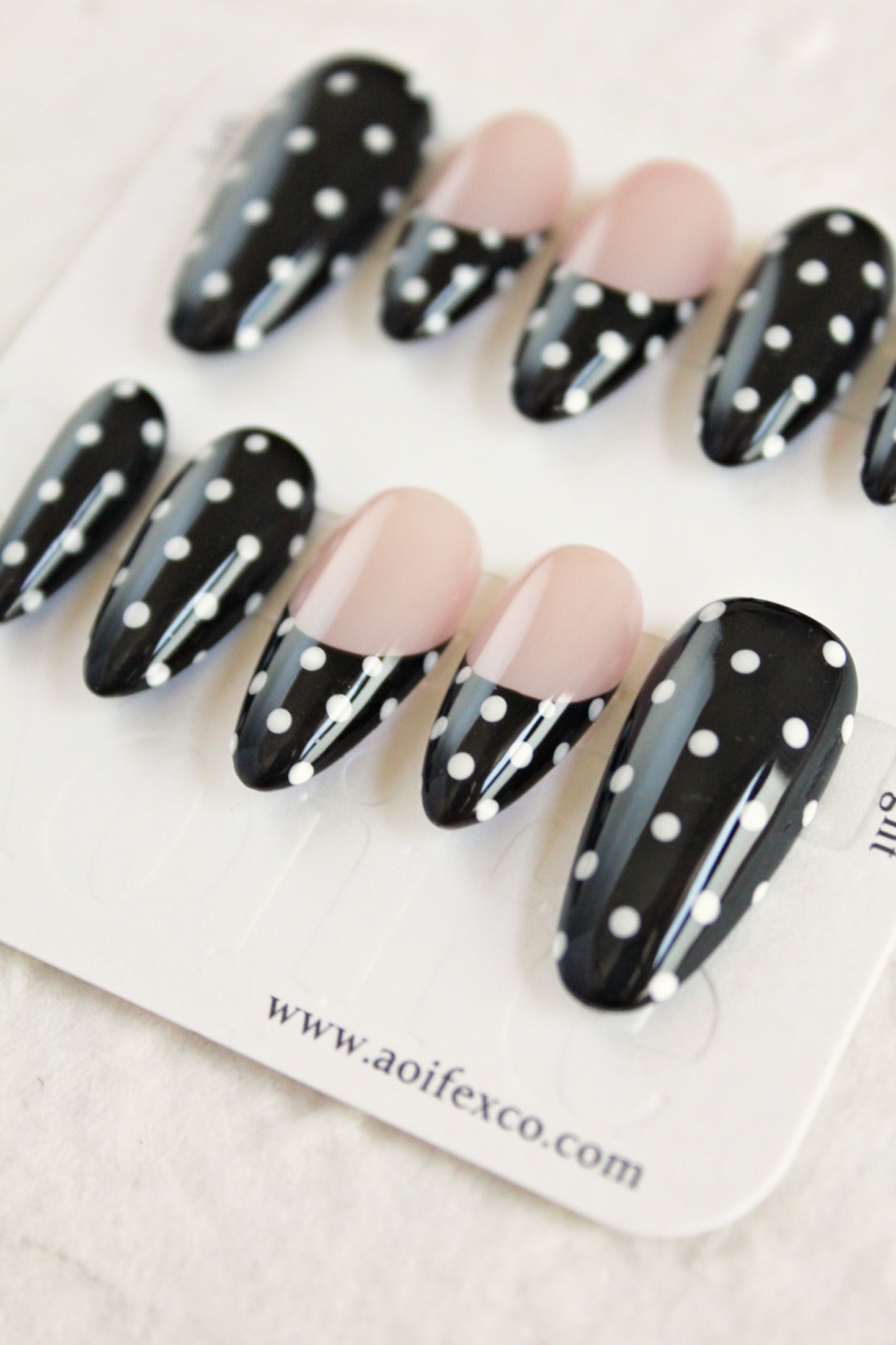 Dot Noir