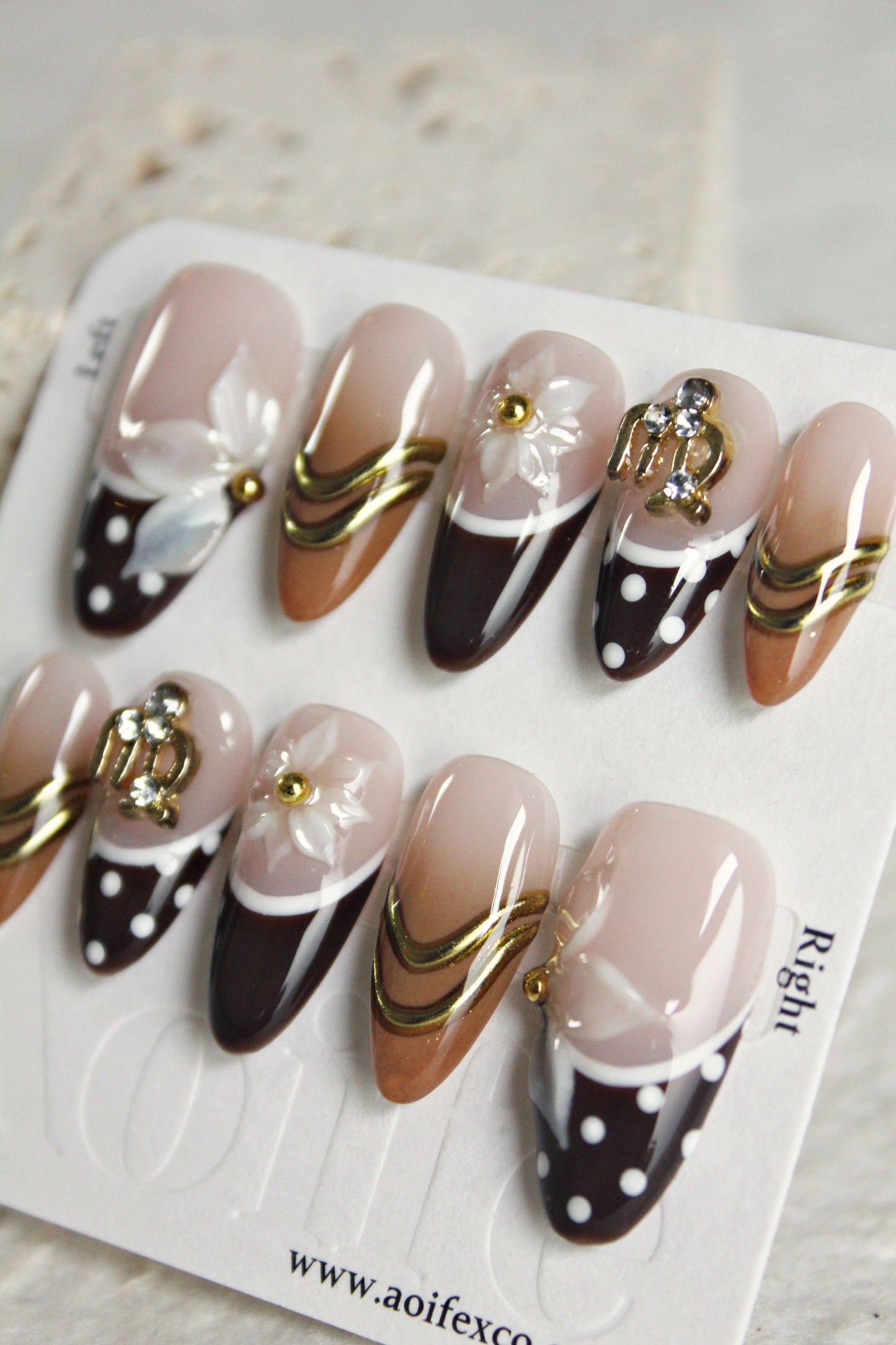 Petal Praline - Virgo