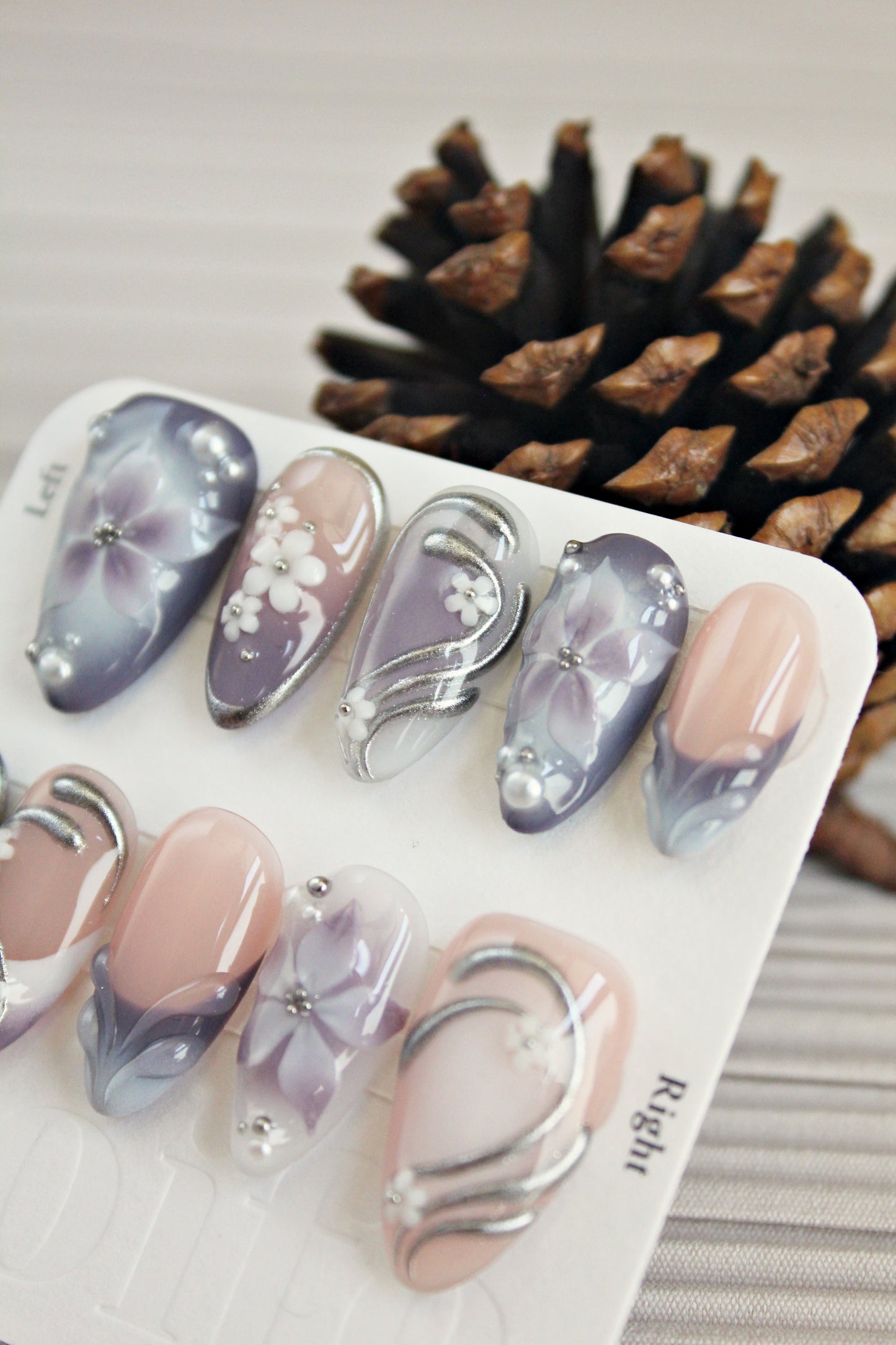 Moonlit Lilas